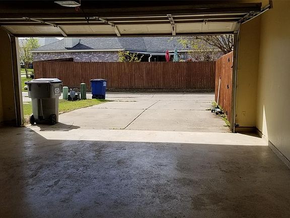 4th image of 703 Georgetown Dr