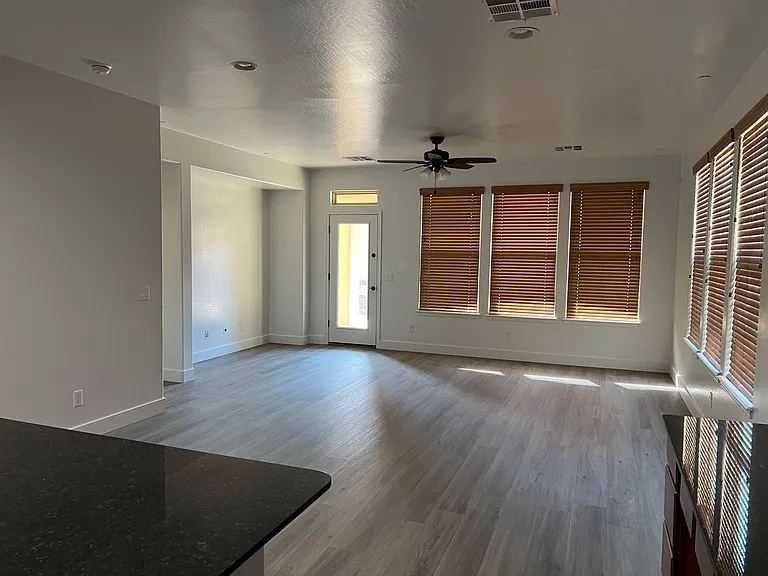 13351 S 186th Dr — Photo 2