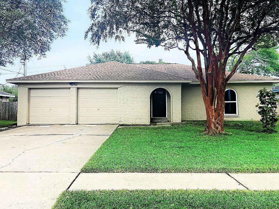 1st image of 3427 Roseberry Dr