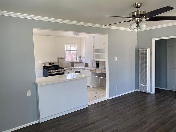 4th image of 3703 Radnor Ave