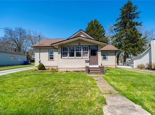 812 Mill Rd, Ravenna, OH 44266