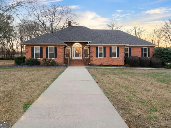 2300 Frettiesburg Dr, Rockmart, GA 30153