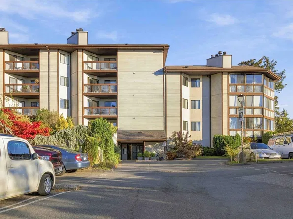 69 Gorge Rd W #204, Saanich, BC V9A 1L9