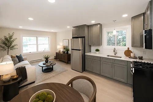 255 Rea Ave Photo 1