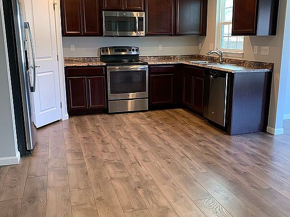 4th image of 1609 Gray Hawk Ct