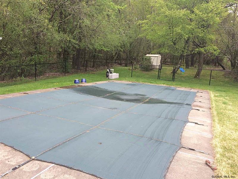 4th image of 1602 SPRING AV