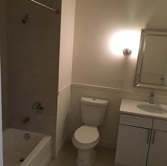 111 Glenwood Ave — Photo 7