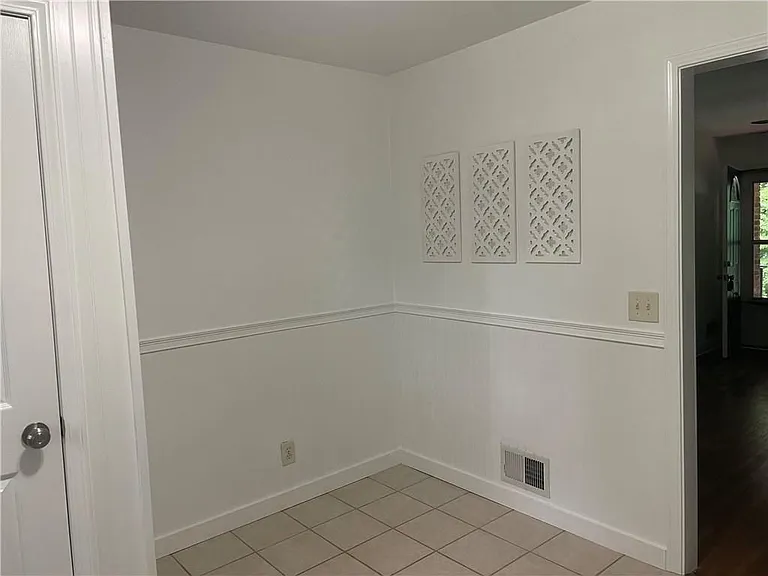 4260 S Lakeshore Dr #RIGHT — Photo 5