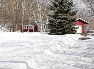 9243 Green Briar Rd, Bloomington, MN 55437