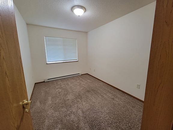 4th image of 715 Bruce Ct APT 7