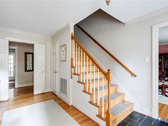 5th image of 9204 Lyndonway Dr