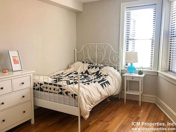 3rd image of 2231 W Wilson Ave #2E