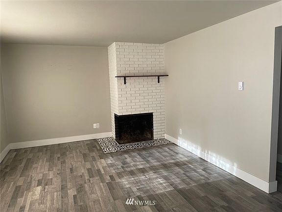 4th image of 21934 29th Avenue S #A & B