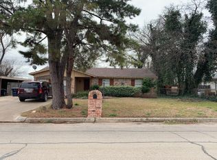 924 E Butler St, Fort Worth, TX 76110