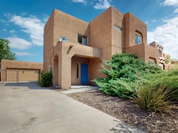 6081 Monte Verde Pl, Santa Fe, NM 87507