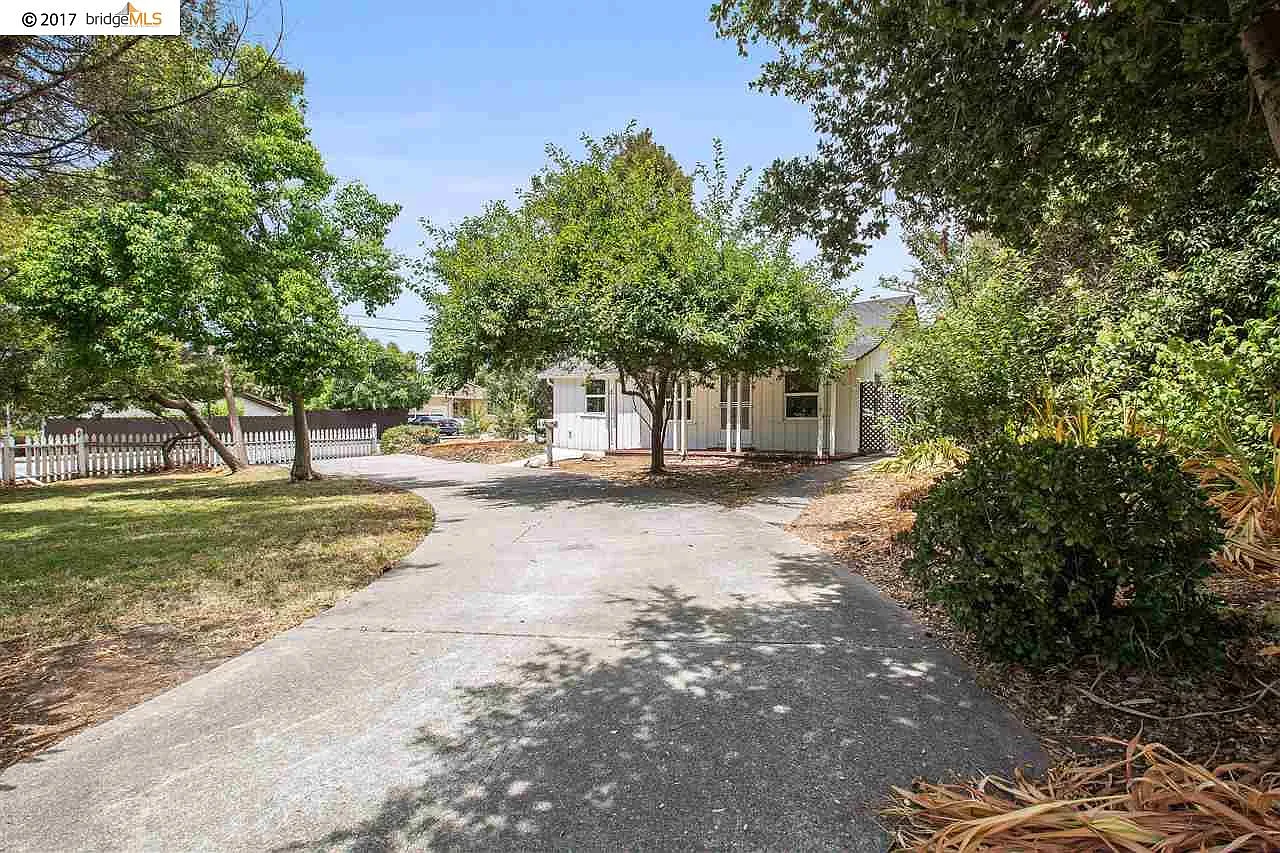 4346 Edwards Ln photo 1