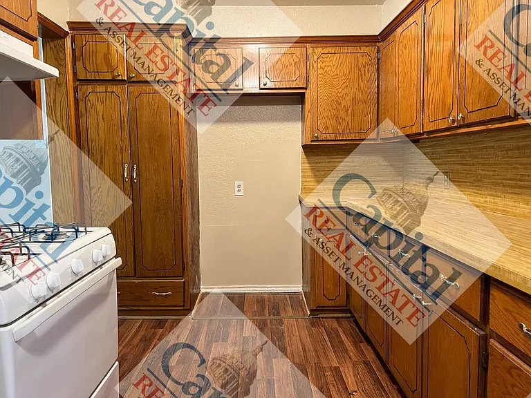 1436 Maple Dr — Photo 7