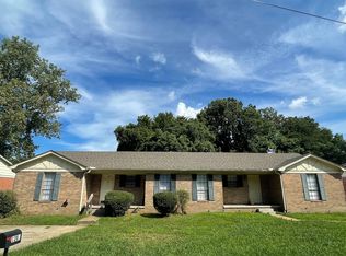 128 Skyhaven Dr, Jackson, TN 38305