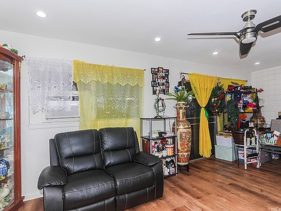 4th image of 91-627 Kilaha St APT 9