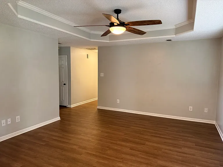 34 Magnolia Dr — Photo 5