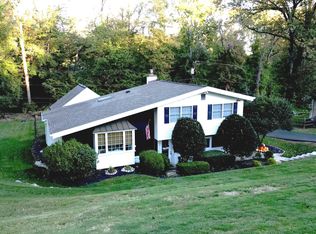 141 Greenwood Dr, Willow Grove, PA 19090