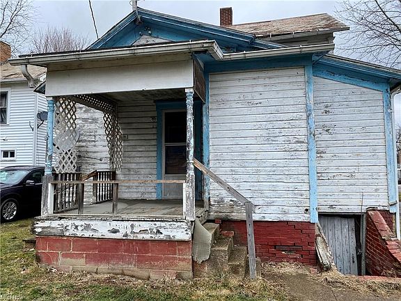 4th image of 1016 Trenton Ave