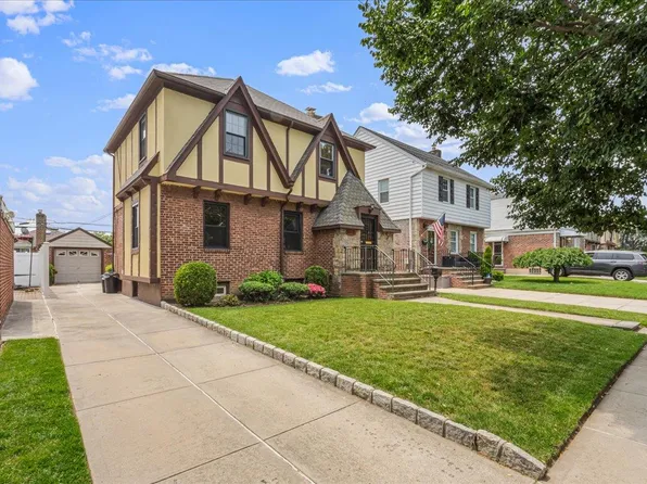163-50 25th Drive, Flushing, NY 11358