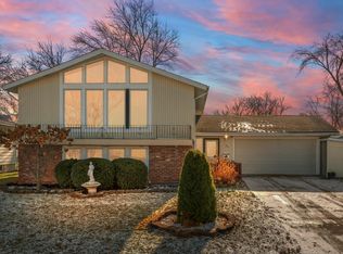 504 Cherry Hill Rd, Dyer, IN 46311