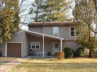 17729 Millcrest Dr, Rockville, MD 20855