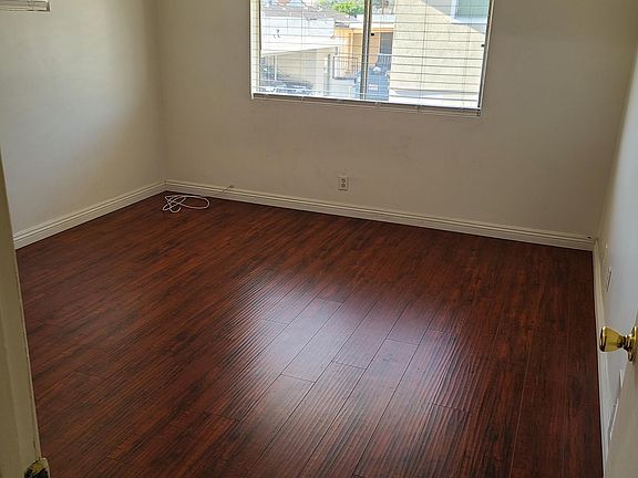 5th image of 647 Lemar Park Dr APT D