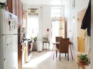 106 Greenpoint Ave APT 2L, Brooklyn, NY 11222