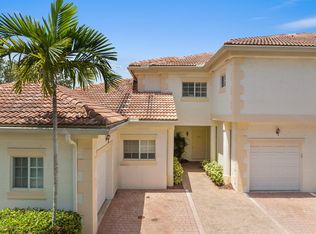 564 7th Sq APT 101, Vero Beach, FL 32962