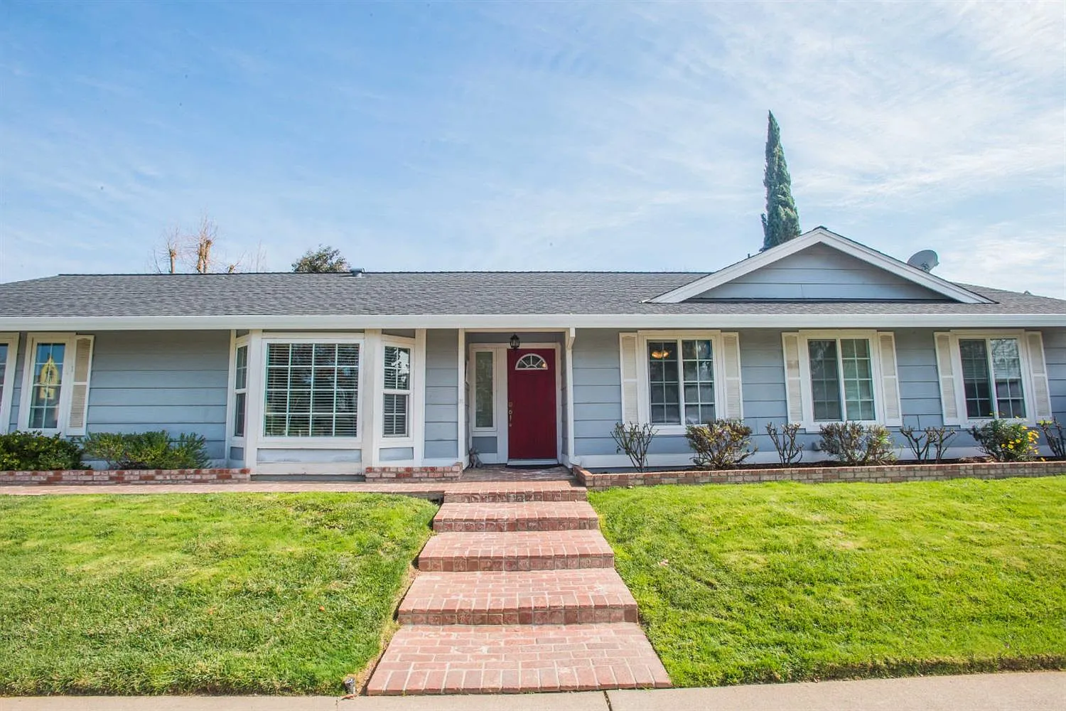 9030 Victor Way photo 1