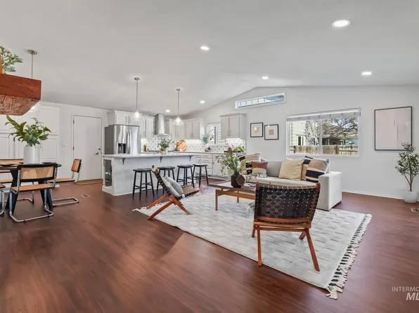 301 W Winter Dr, Boise, ID 83706