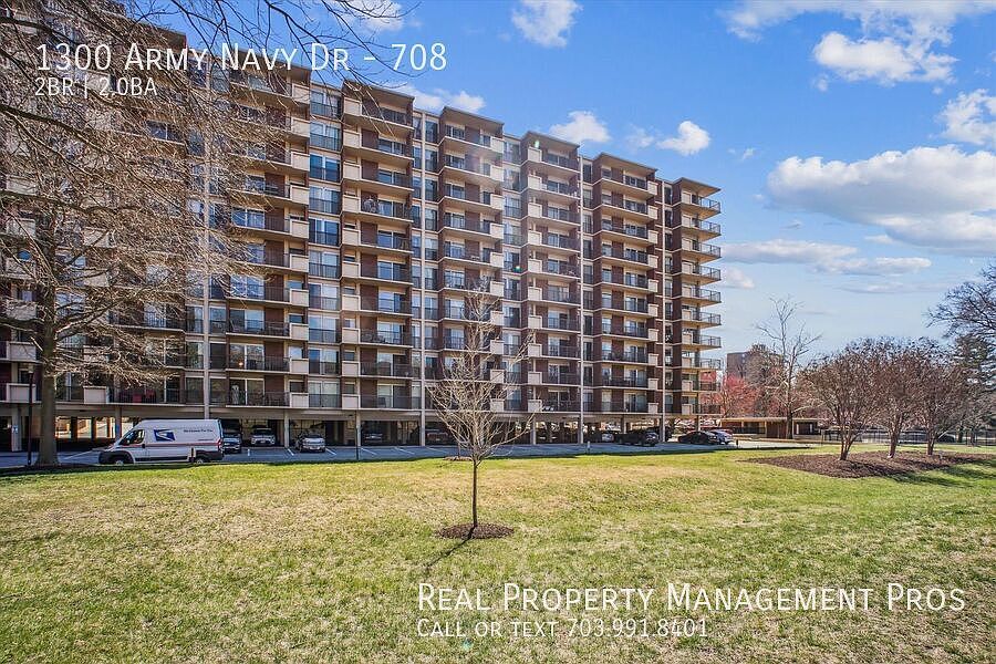 1st image of 1300 Army Navy Dr APT 708