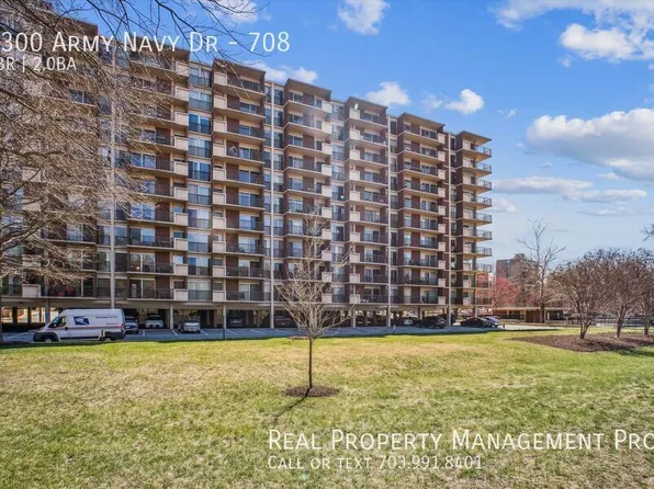 1300 Army Navy Dr, Arlington, VA
