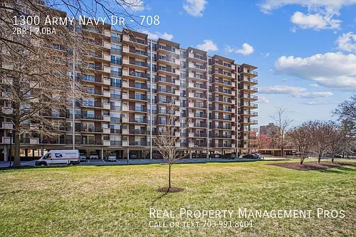 1300 Army Navy Dr Photo 1