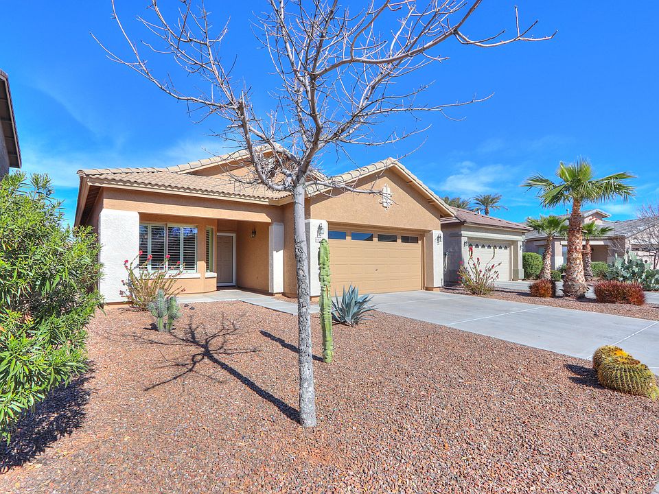 1st image of 44008 W Garden Ln