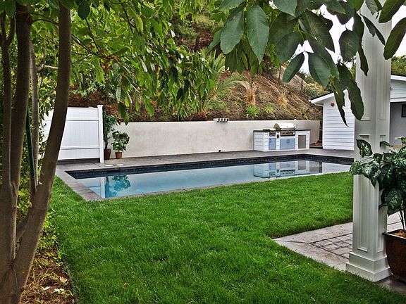 3rd image of 3128 Dona Emilia Dr