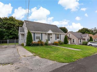 15 Brae St, North Providence, RI 02911