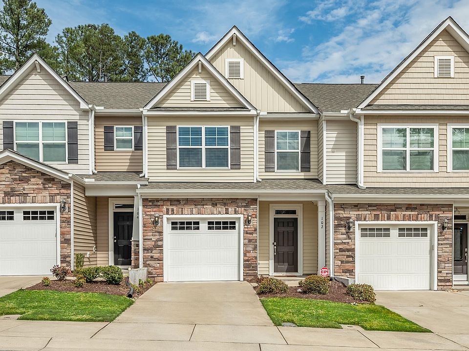 1st image of 102 Galway Glenn Ln