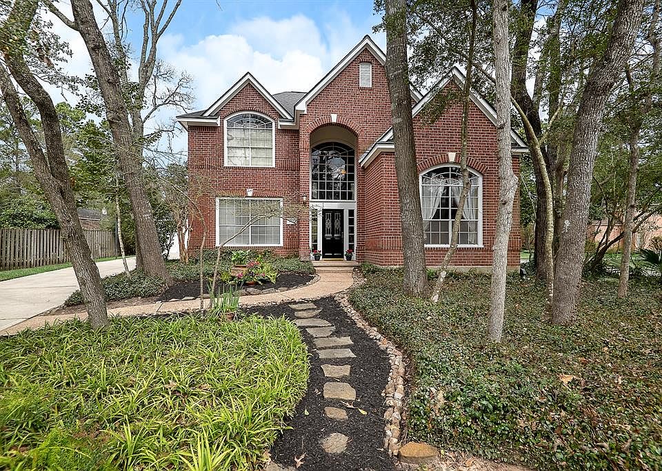 Welcome Home to 102 Windsong Court!