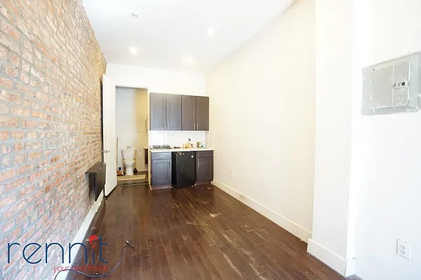 Rented by Rennit Inc. | media 24
