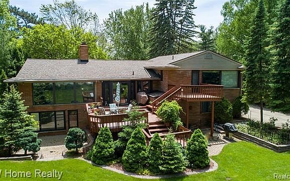 2nd image of 6181 Dakota Cir