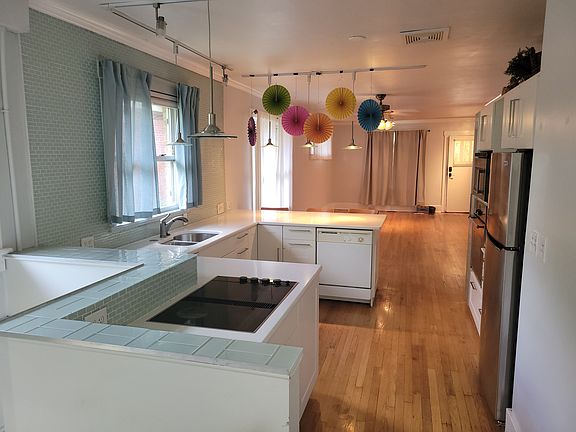 3rd image of 1164 Fillmore St