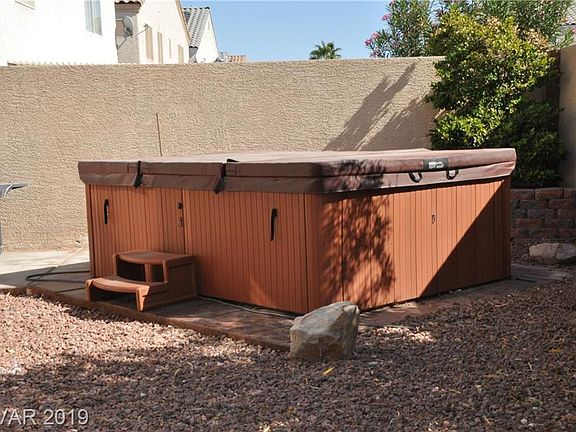 5th image of 2719 Paradise Isle Ave