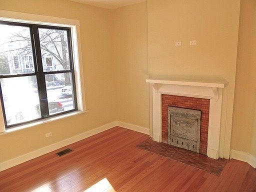 2nd image of 2408 W Winnemac Ave #2A