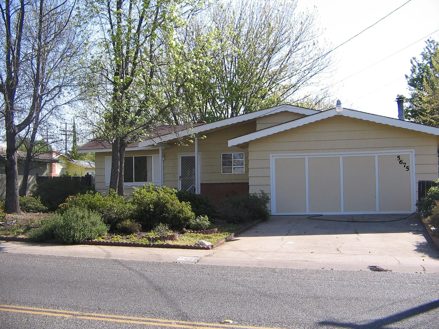5675 Lower Wyandotte Rd photo 1