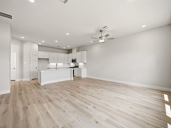 3rd image of 13443 Sun Cay Dr