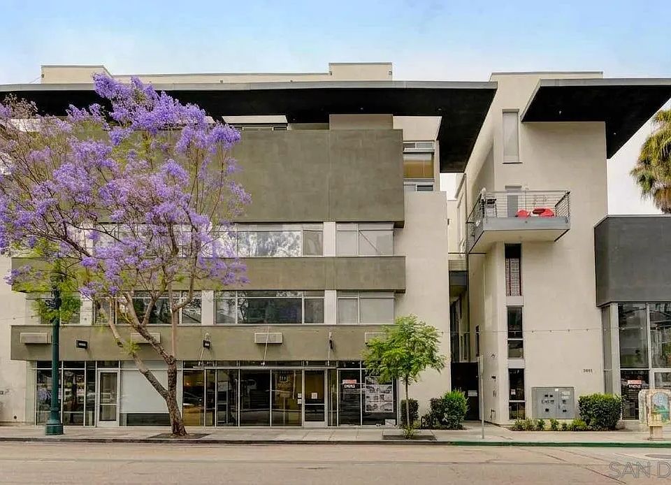 1st image of 941 W Hawthorn St APT 8